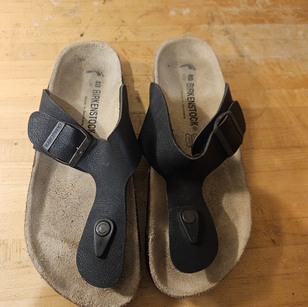 BIRKENSTOCK Gizeh Betula Sandals Women's US 8.5 Euro 40 Black